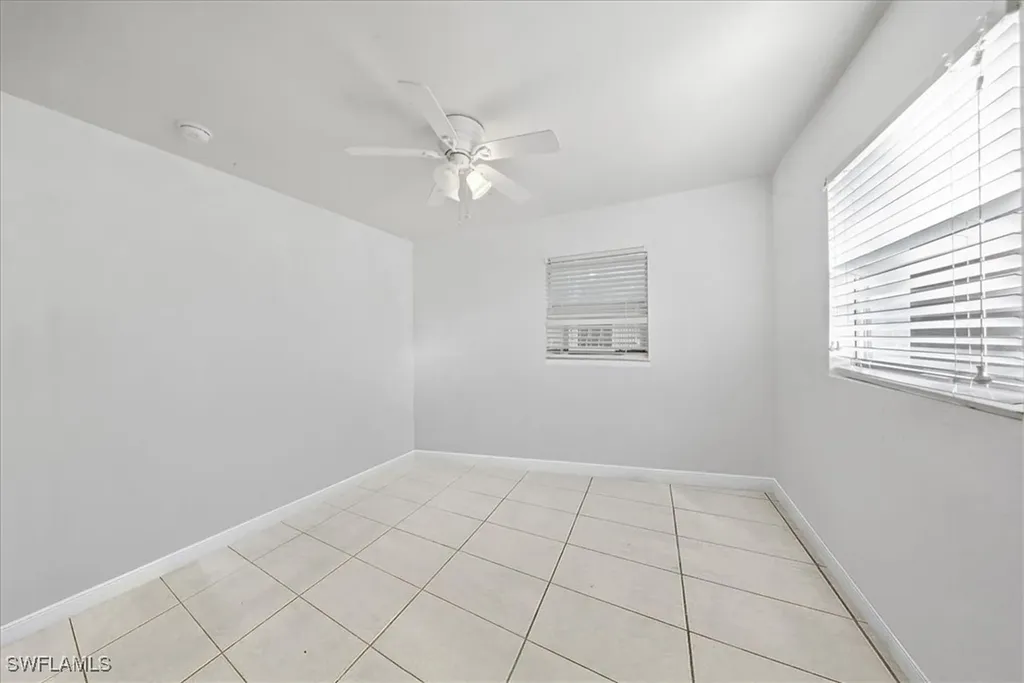 2463 Washington Avenue Naples FL 34112