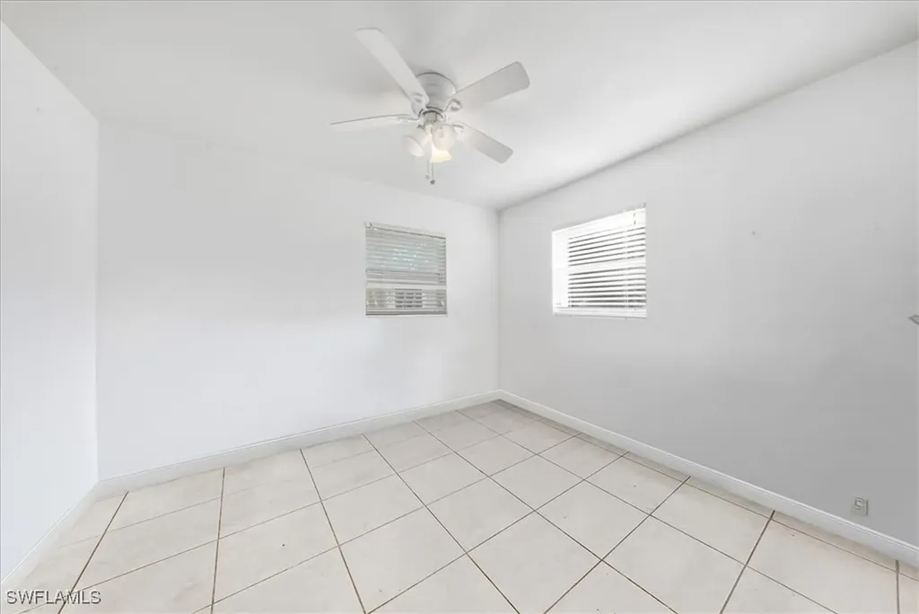 2463 Washington Avenue Naples FL 34112