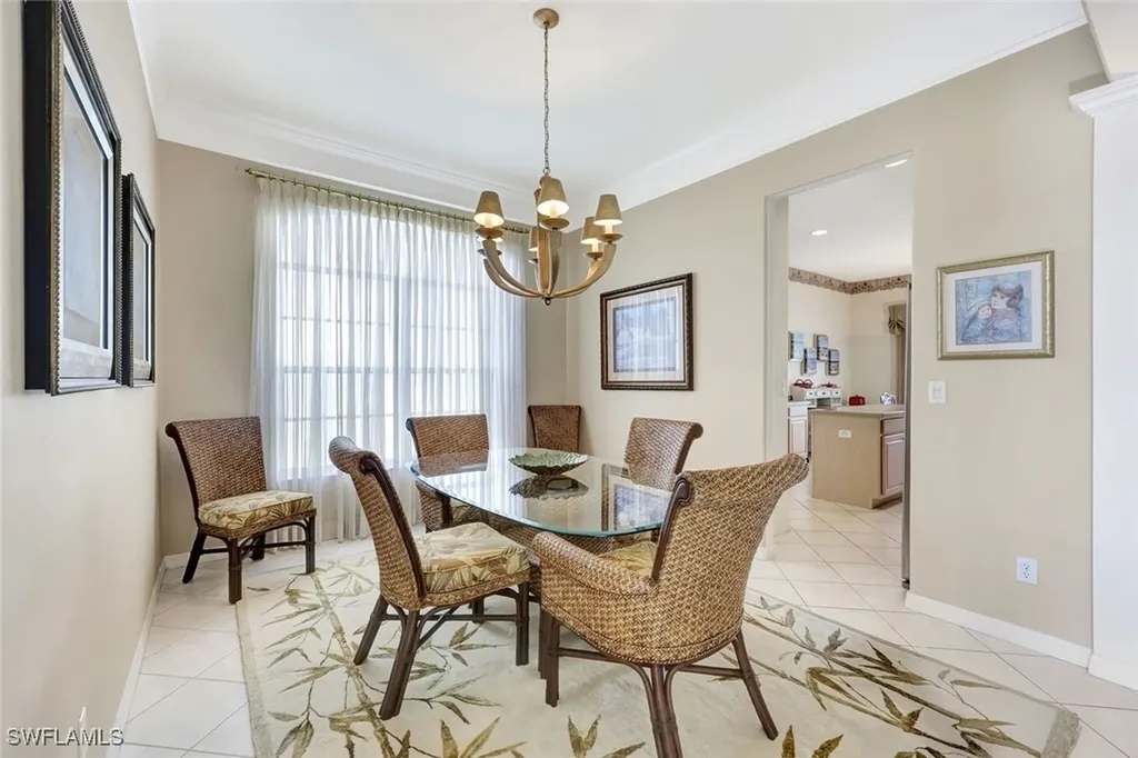 1745 Marsh Run Naples FL 34109