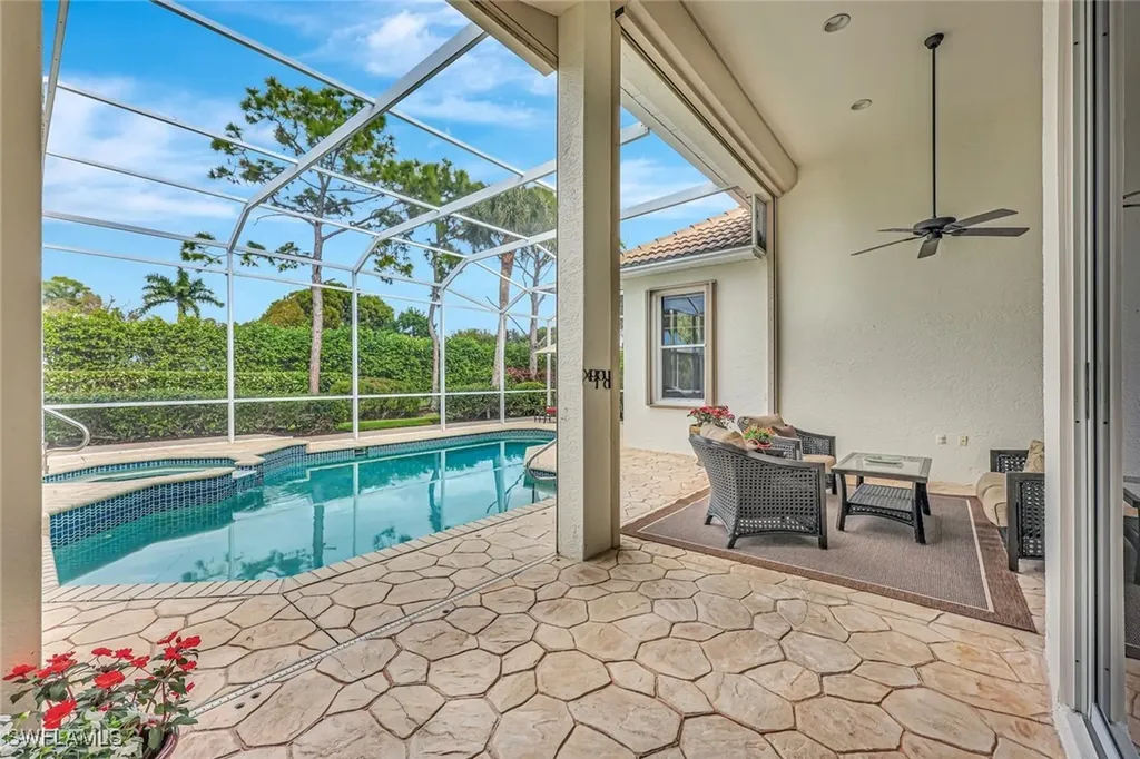 1745 Marsh Run Naples FL 34109