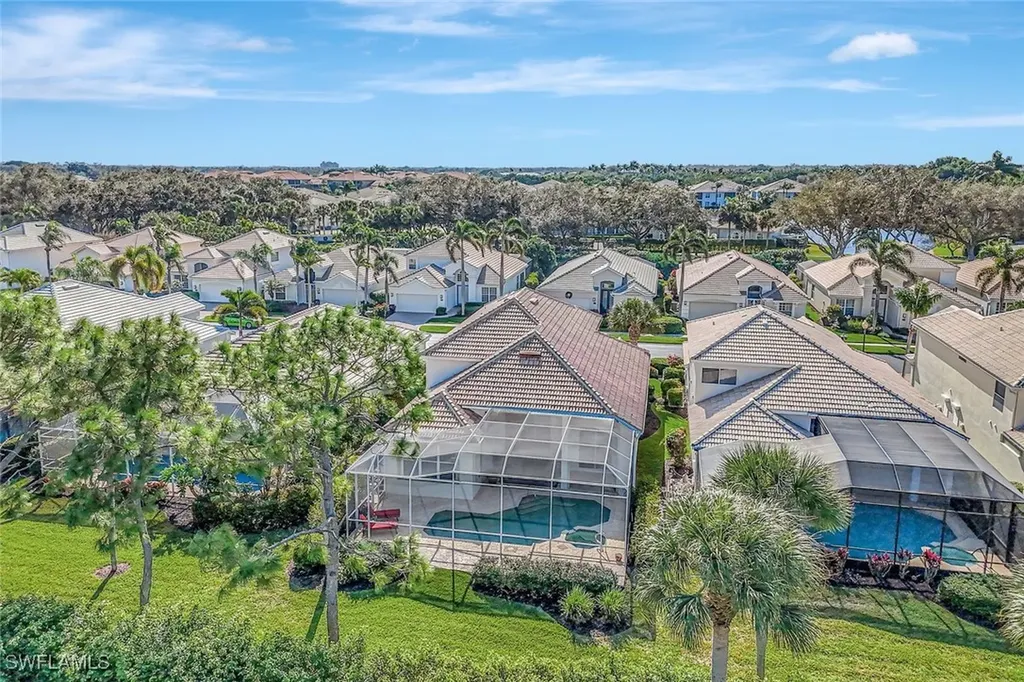 1745 Marsh Run Naples FL 34109