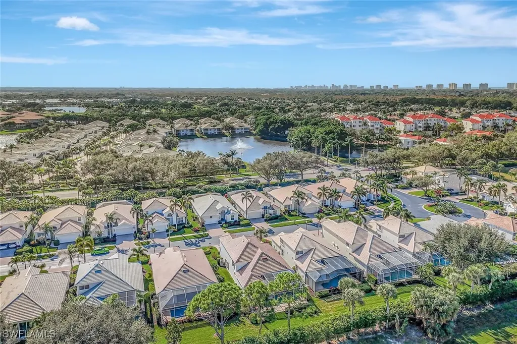 1745 Marsh Run Naples FL 34109