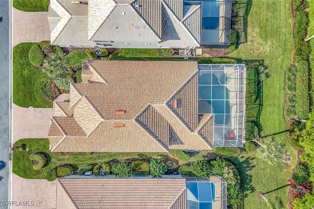 1745 Marsh Run Naples FL 34109