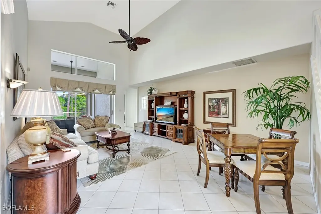 1745 Marsh Run Naples FL 34109
