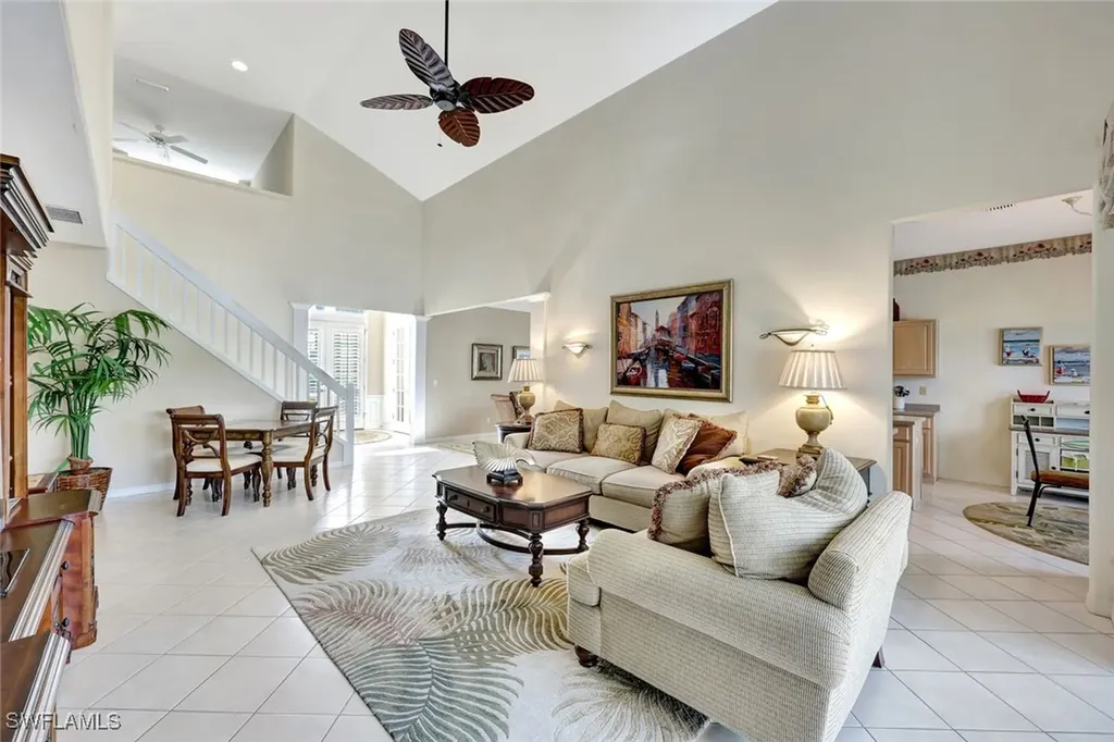 1745 Marsh Run Naples FL 34109