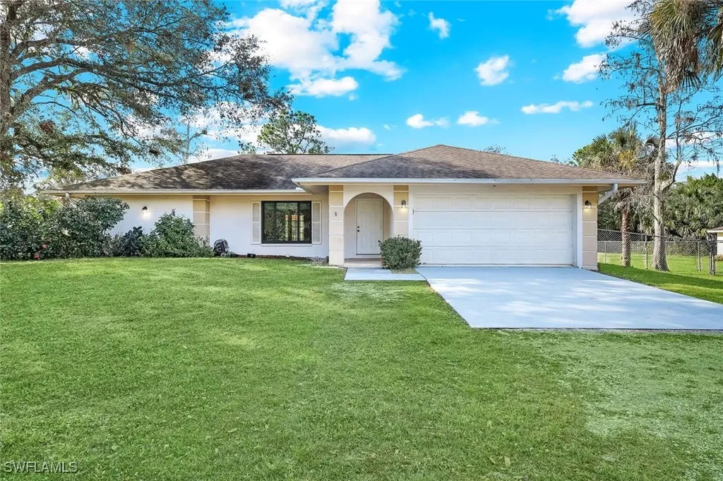 711 21st Street SW Naples FL 34117
