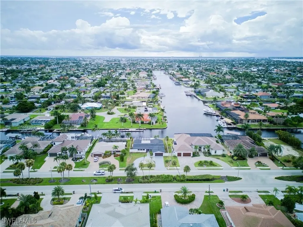 4943 Pelican Boulevard Cape Coral FL 33914