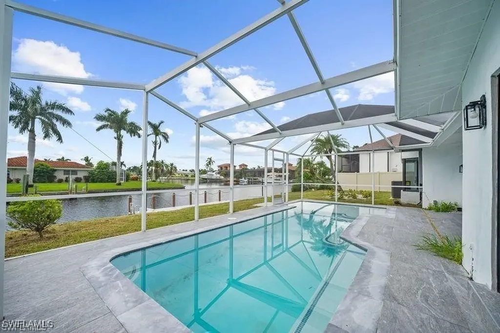 4943 Pelican Boulevard Cape Coral FL 33914