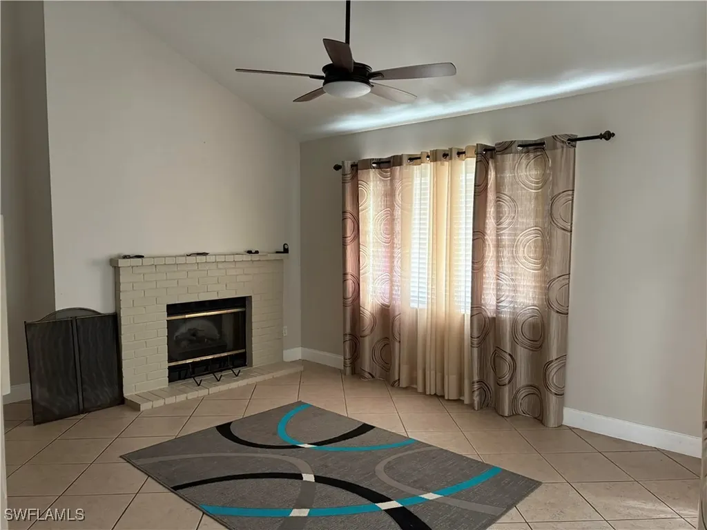 804 Bluebird Street Naples FL 34104