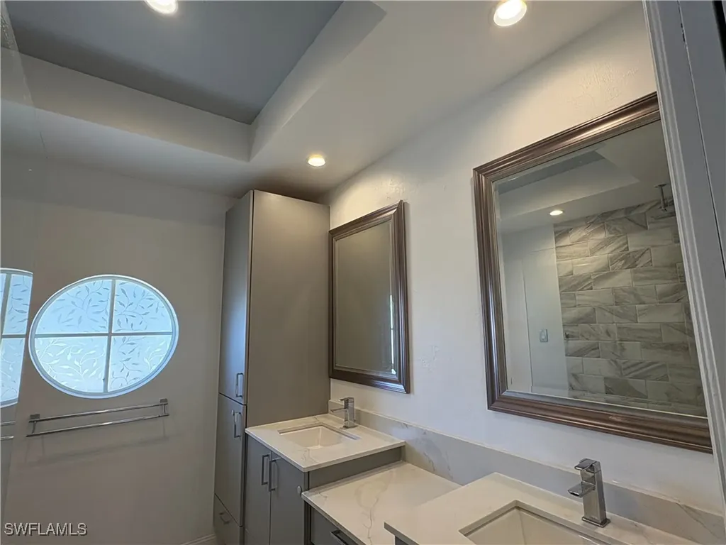 804 Bluebird Street Naples FL 34104