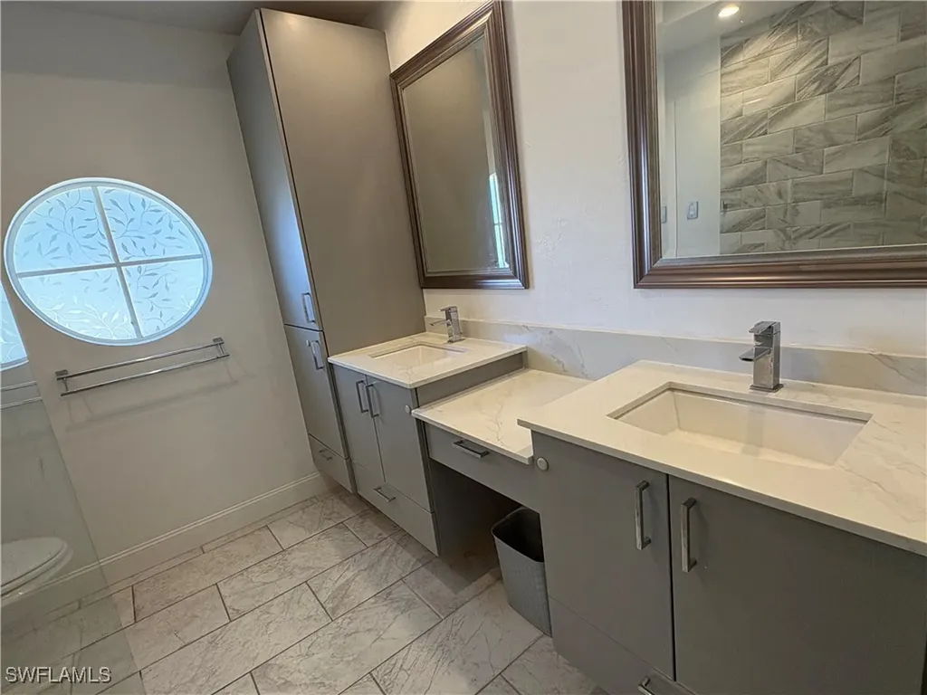 804 Bluebird Street Naples FL 34104