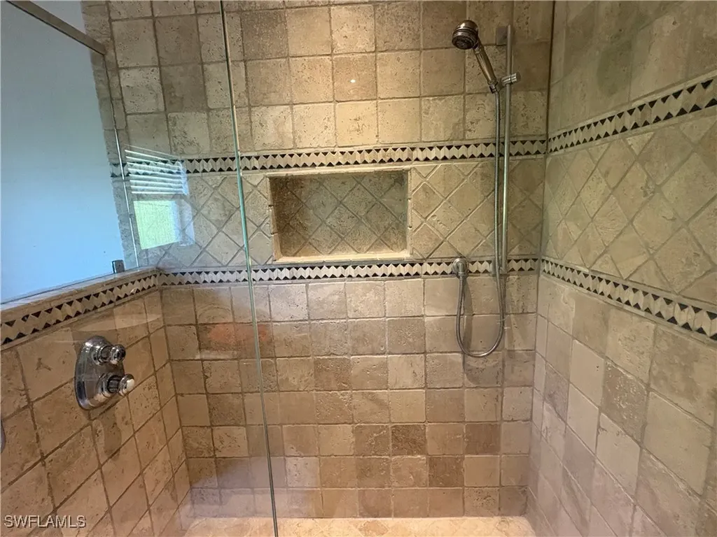 804 Bluebird Street Naples FL 34104