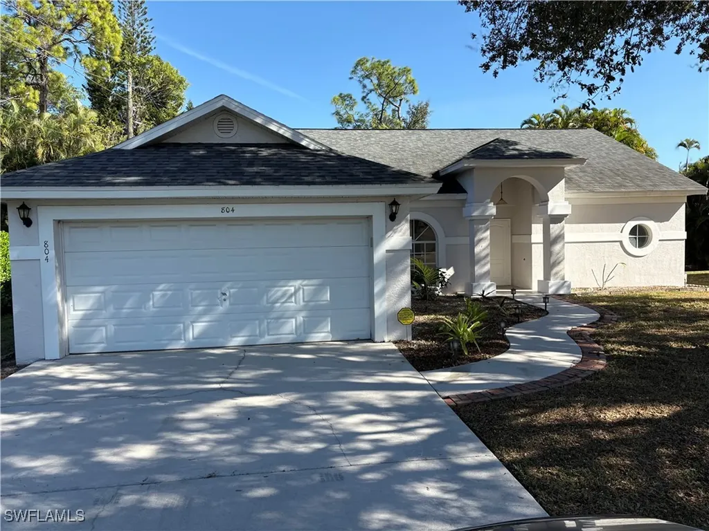 804 Bluebird Street Naples FL 34104