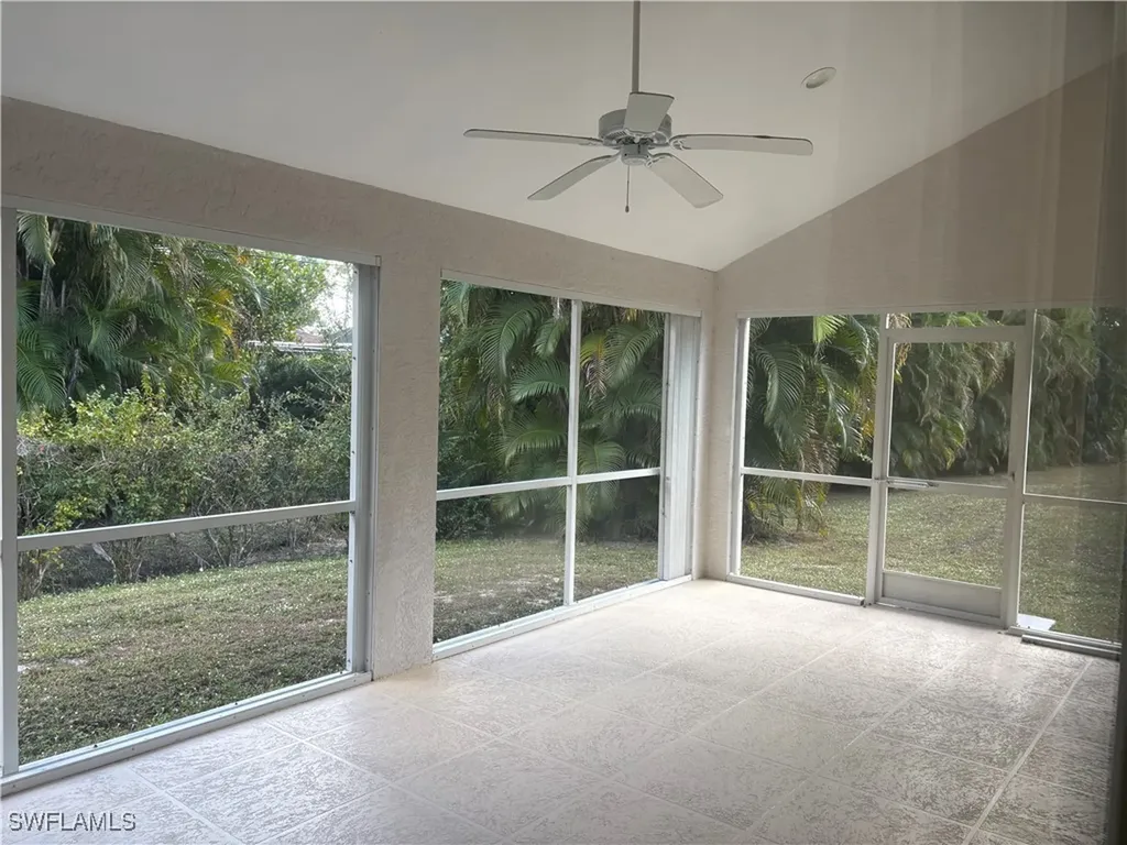 804 Bluebird Street Naples FL 34104