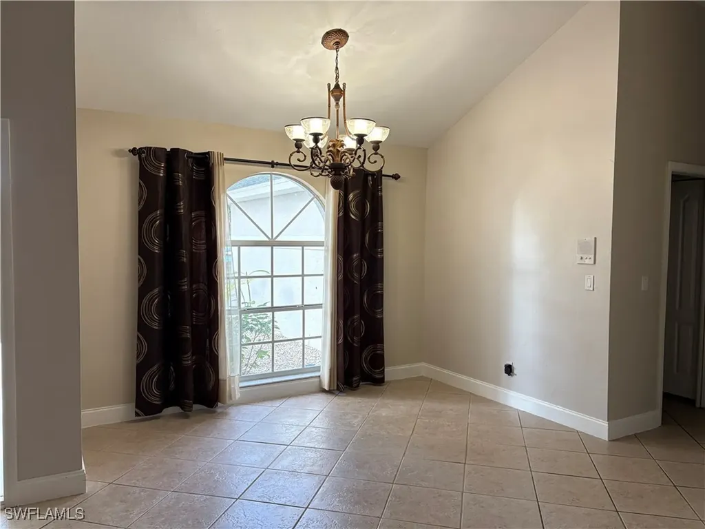 804 Bluebird Street Naples FL 34104