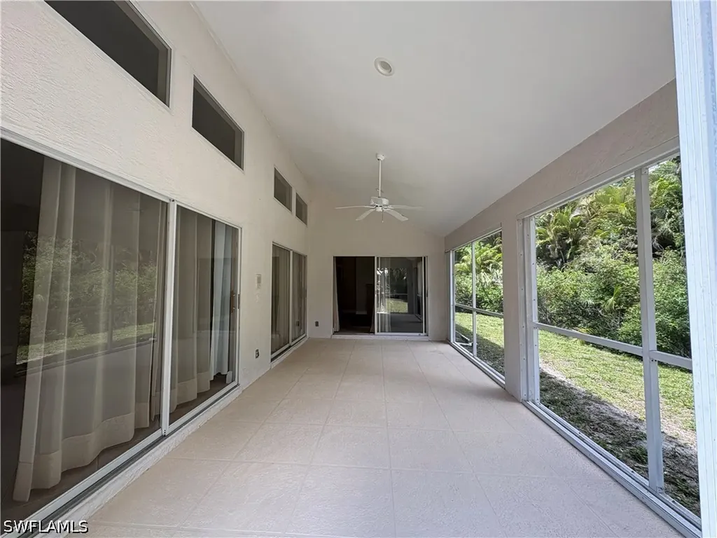 804 Bluebird Street Naples FL 34104
