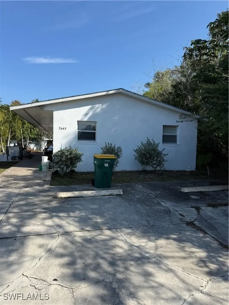 2431 Washington Avenue Naples FL 34112