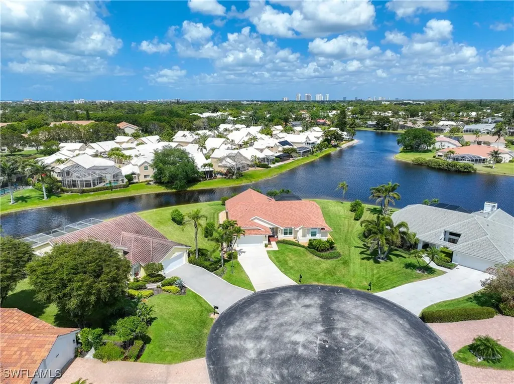 28801 Regis Court Bonita Springs FL 34134