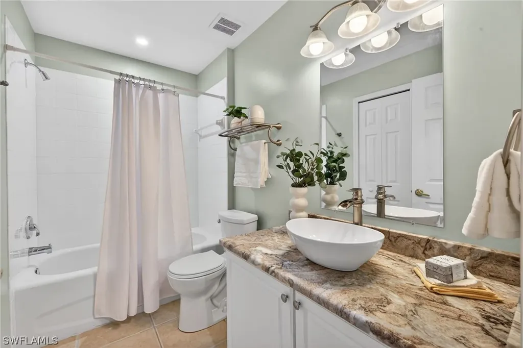 10109 Colonial Country Club Boulevard Fort Myers FL 33913