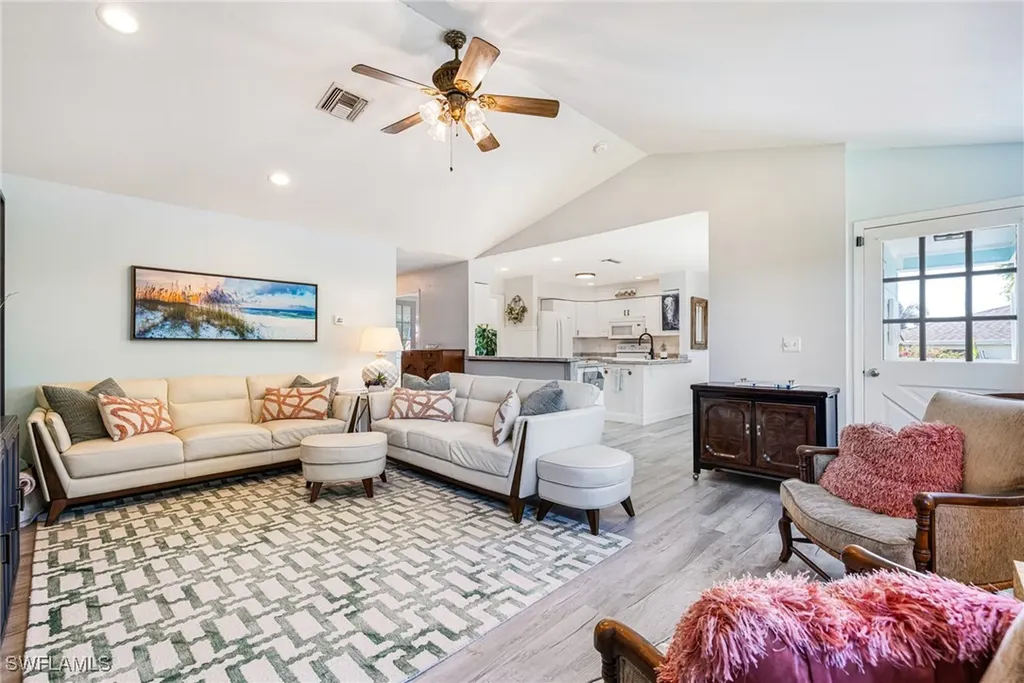 20520 Pine Tree Lane Estero FL 33928