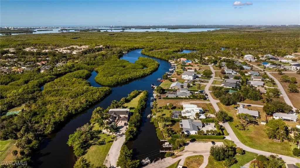 20520 Pine Tree Lane Estero FL 33928