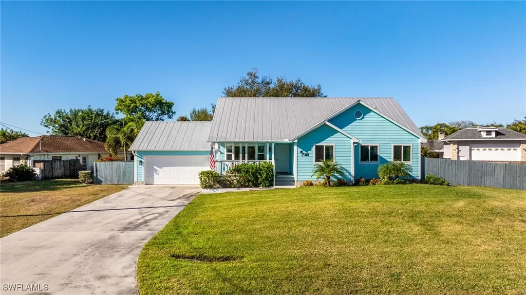 20520 Pine Tree Lane Estero FL 33928