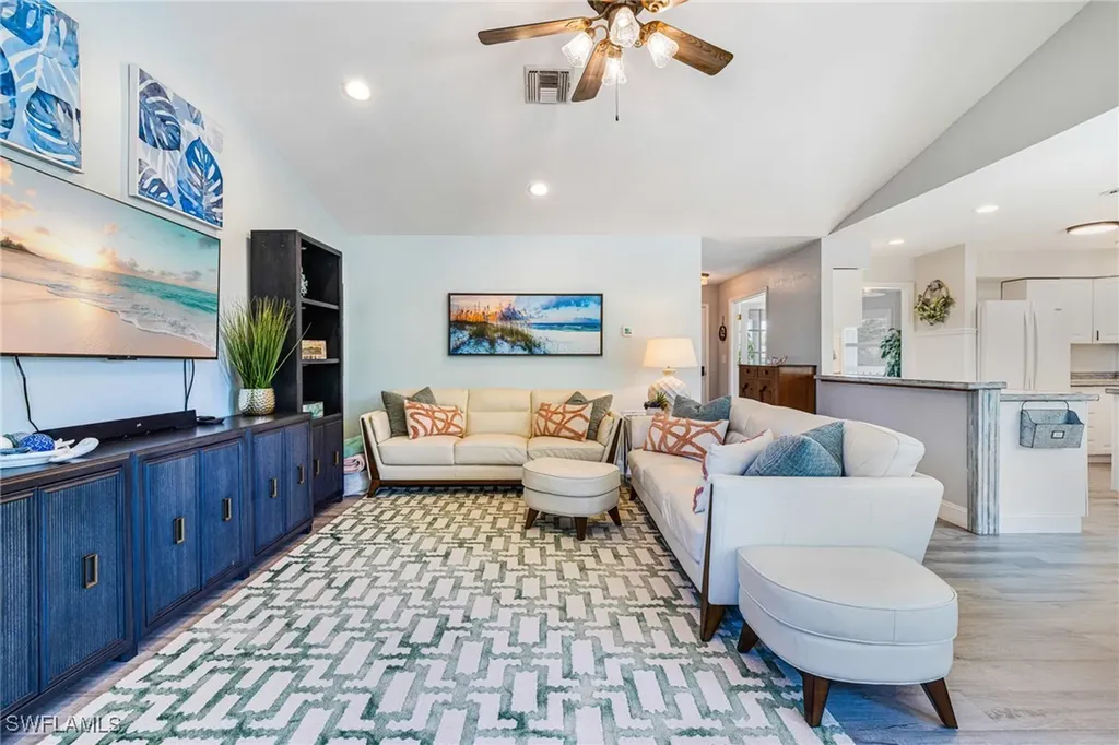 20520 Pine Tree Lane Estero FL 33928