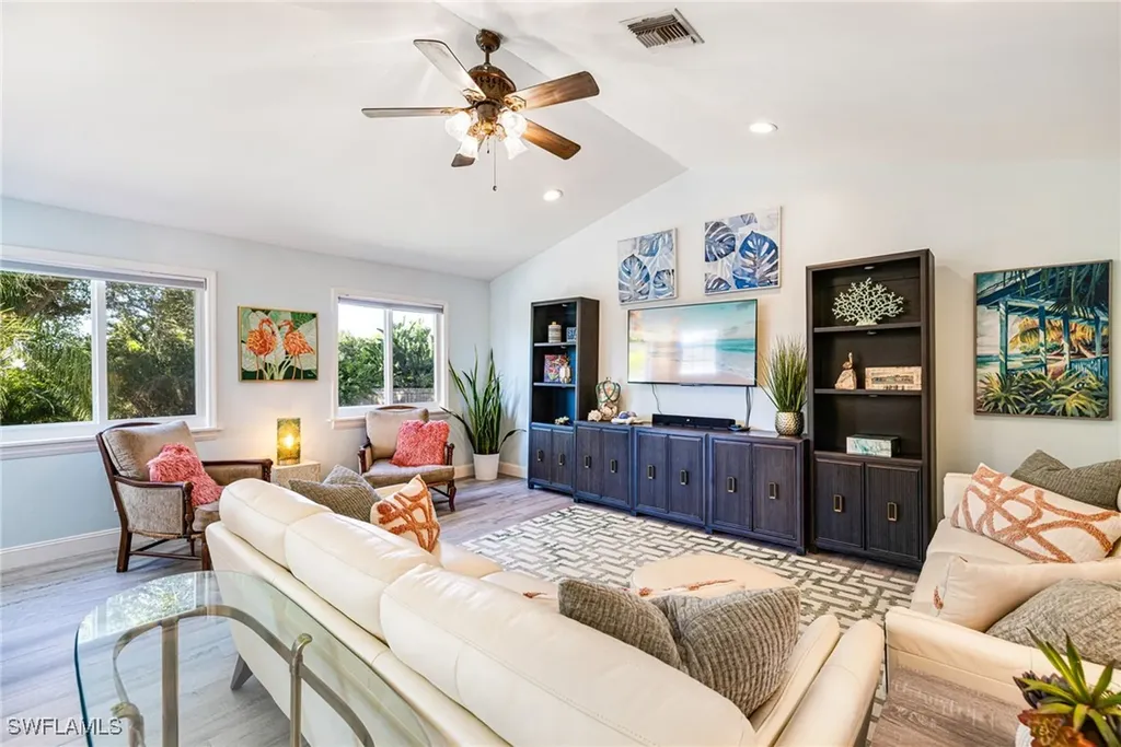 20520 Pine Tree Lane Estero FL 33928