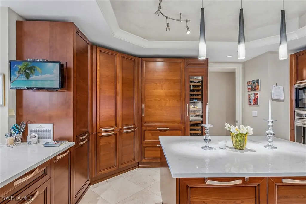 13675 Vanderbilt Drive Naples FL 34110