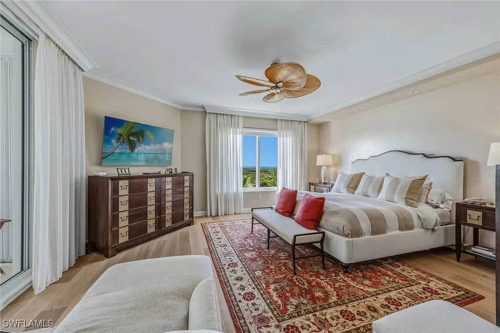 13675 Vanderbilt Drive Naples FL 34110