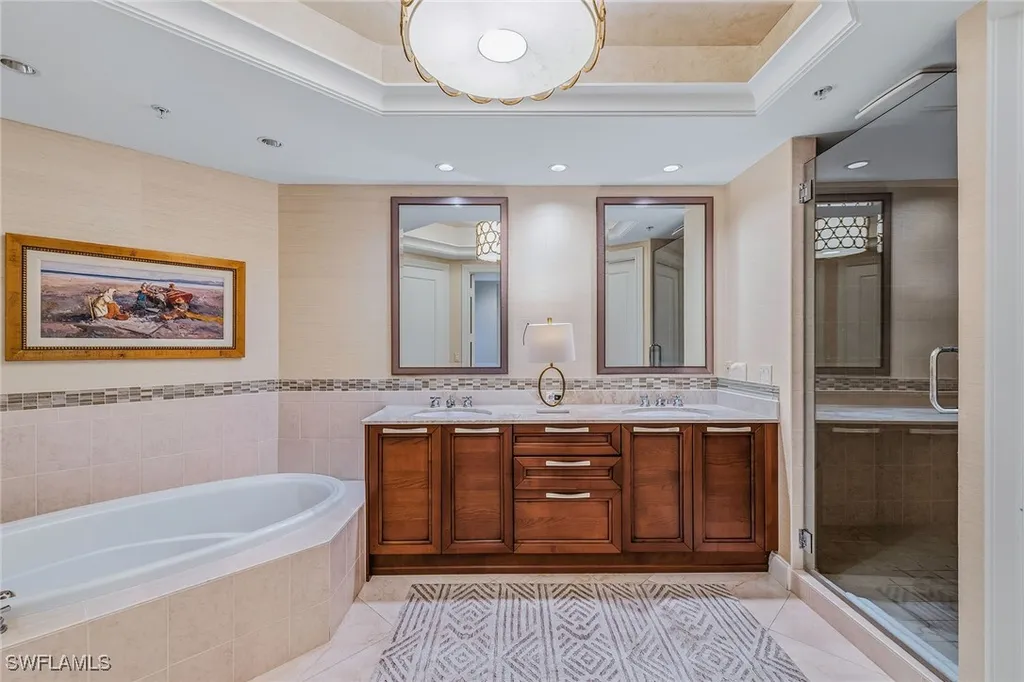 13675 Vanderbilt Drive Naples FL 34110
