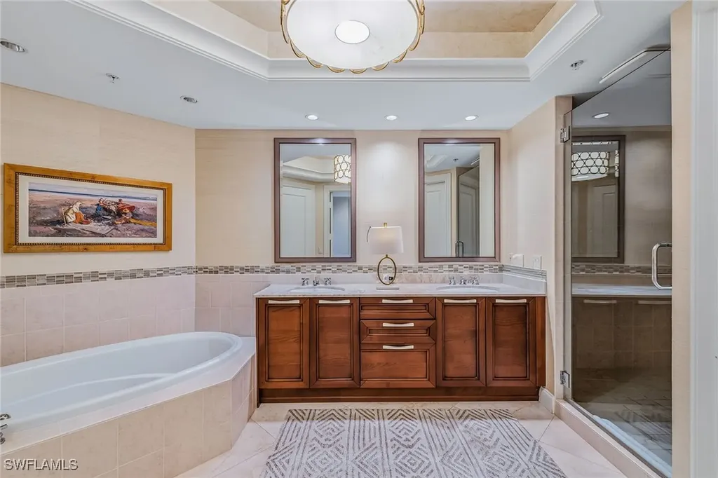 13675 Vanderbilt Drive Naples FL 34110