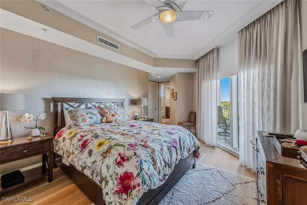 13675 Vanderbilt Drive Naples FL 34110