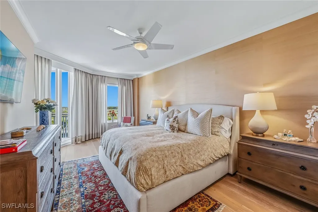 13675 Vanderbilt Drive Naples FL 34110