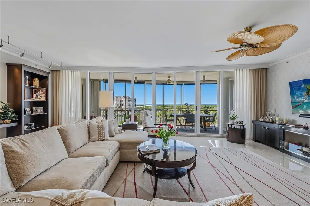 13675 Vanderbilt Drive Naples FL 34110