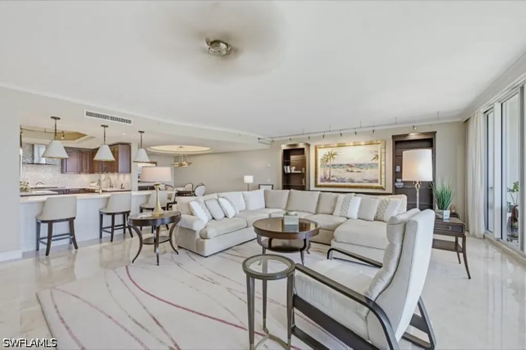 13675 Vanderbilt Drive Naples FL 34110