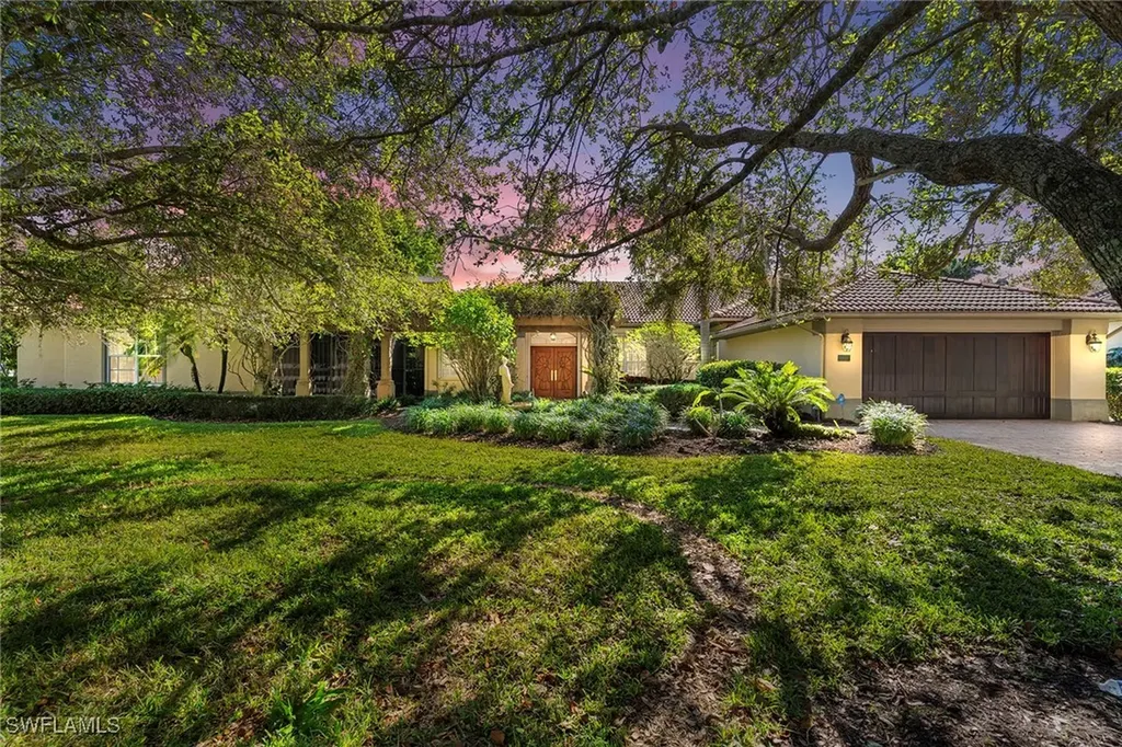 8840 Mariposa Court Naples FL 34113