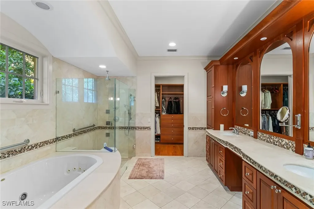8840 Mariposa Court Naples FL 34113