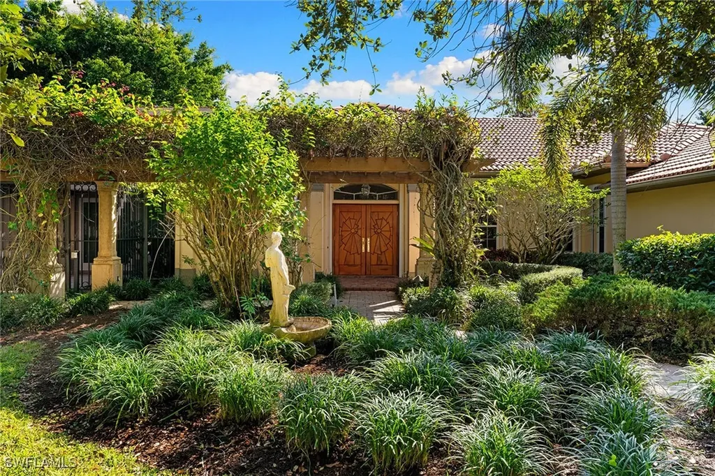 8840 Mariposa Court Naples FL 34113