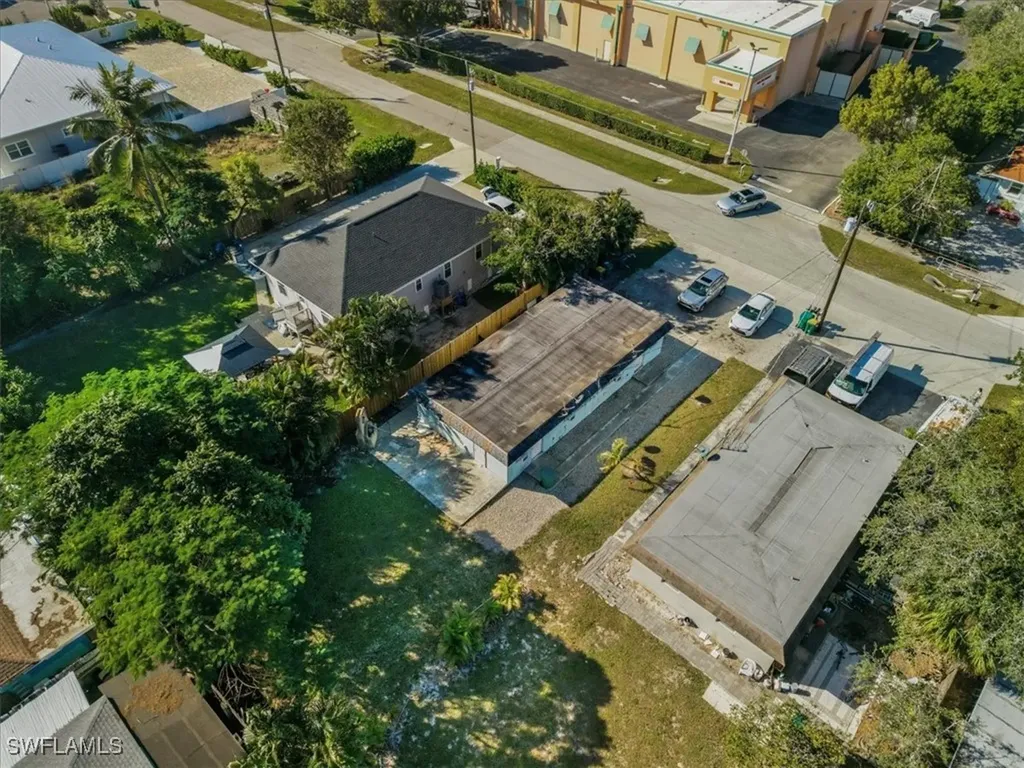 2495 Bayside Street Naples FL 34112