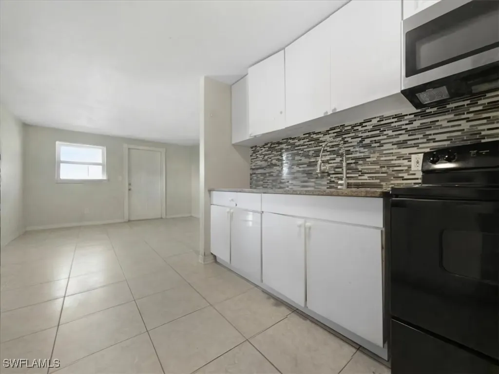 2495 Bayside Street Naples FL 34112