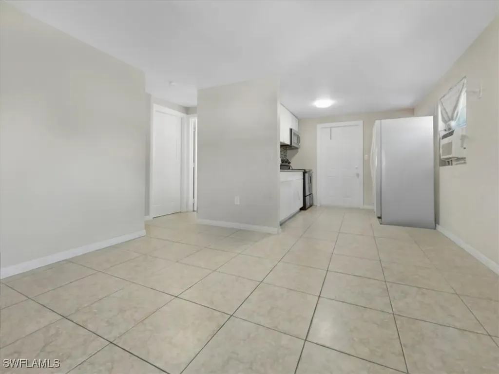 2495 Bayside Street Naples FL 34112