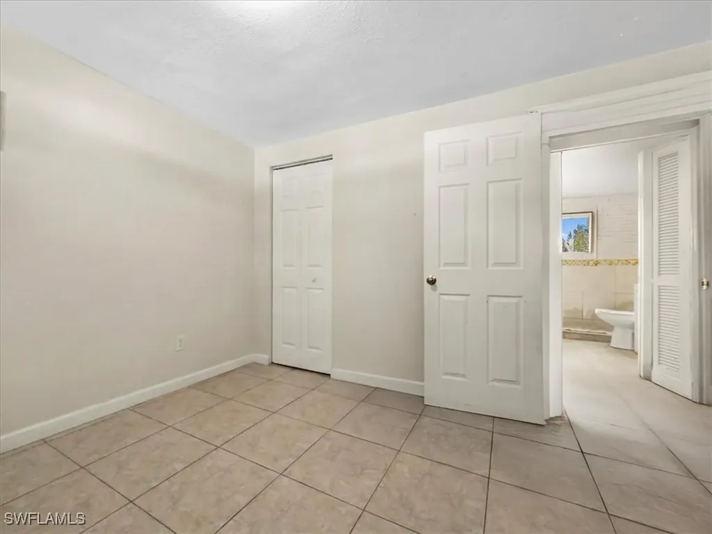 2495 Bayside Street Naples FL 34112