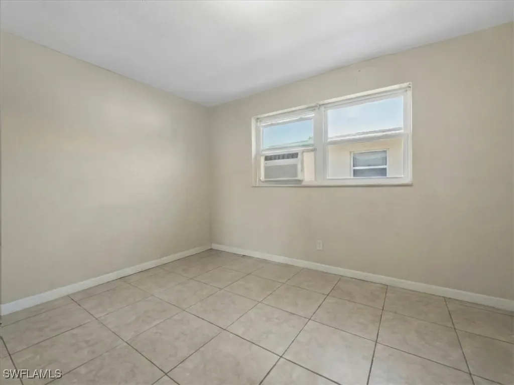 2495 Bayside Street Naples FL 34112
