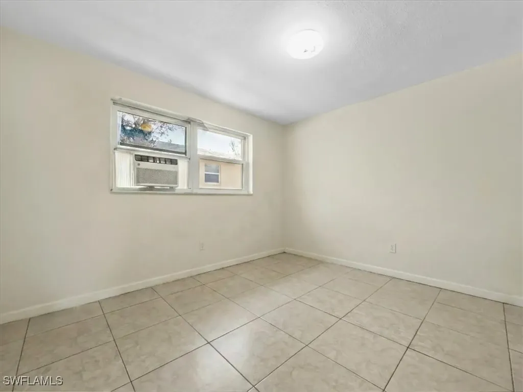 2495 Bayside Street Naples FL 34112