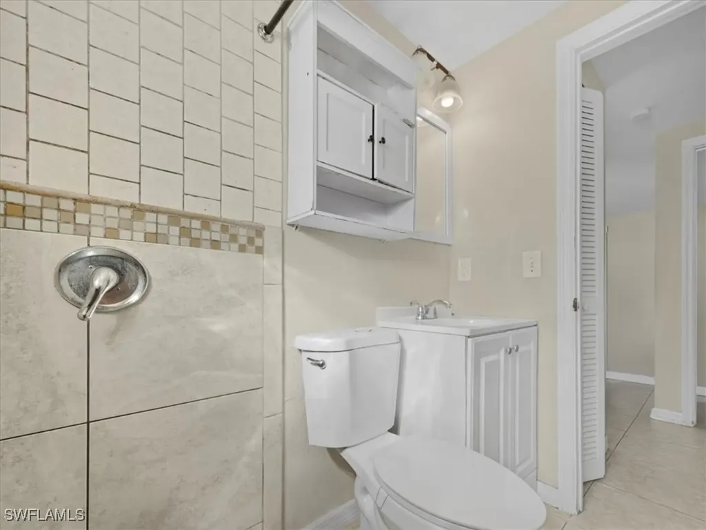 2495 Bayside Street Naples FL 34112