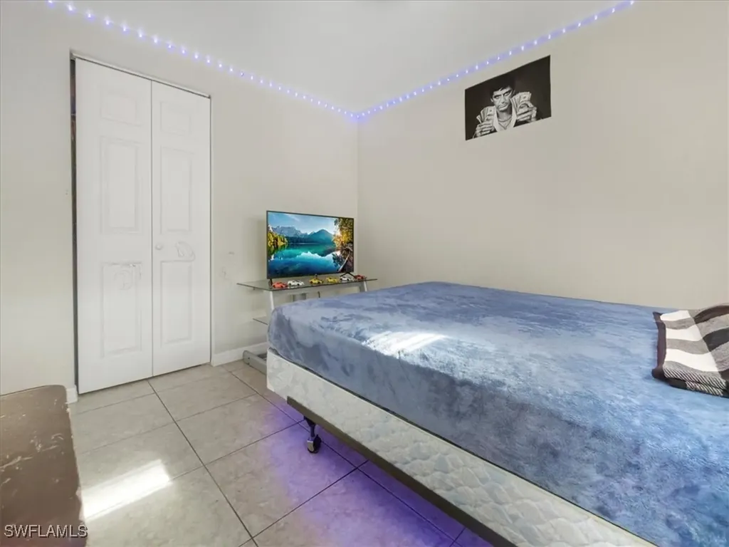 2495 Bayside Street Naples FL 34112