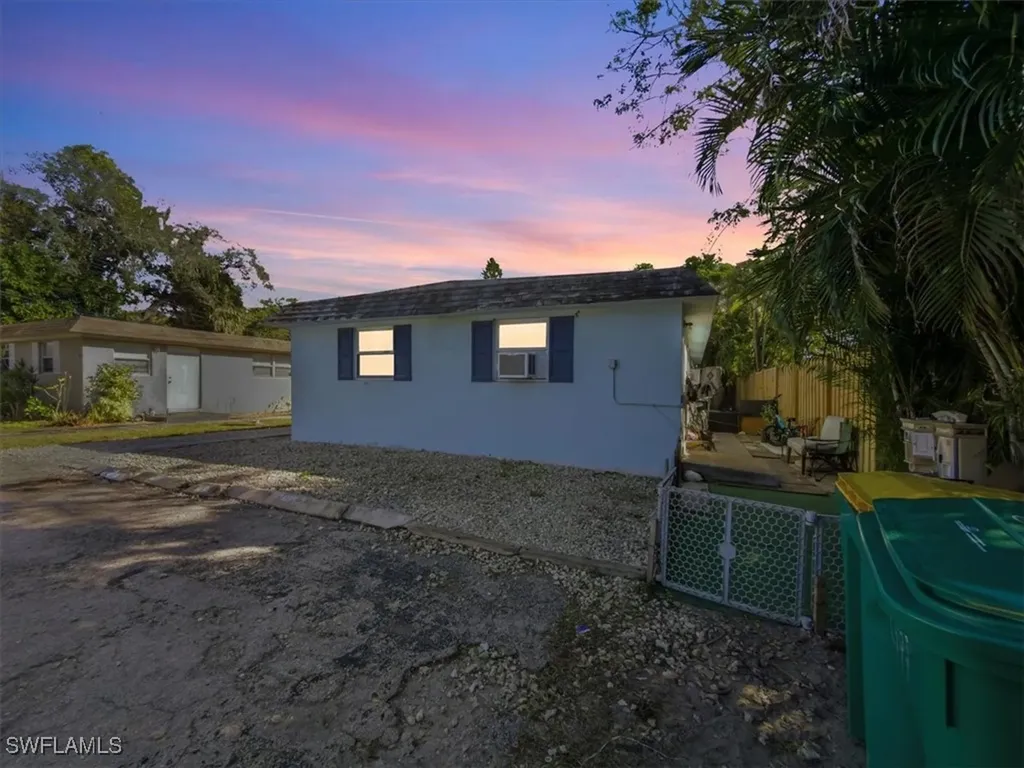 2495 Bayside Street Naples FL 34112