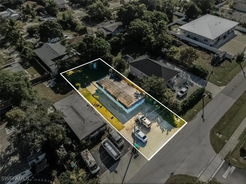 2495 Bayside Street Naples FL 34112