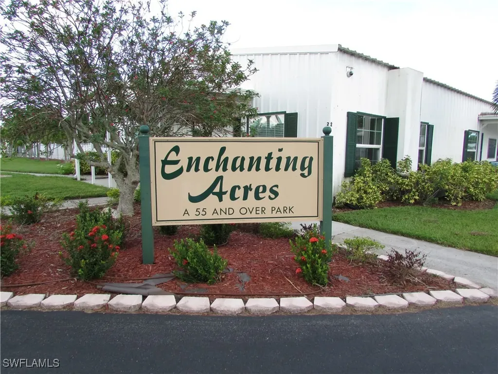 23 Enchanting Boulevard Naples FL 34112